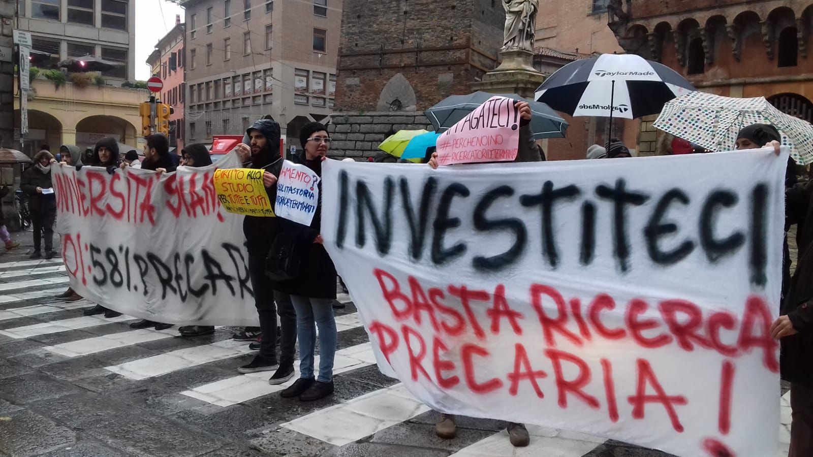 Manifestazione precari Università di Bologna